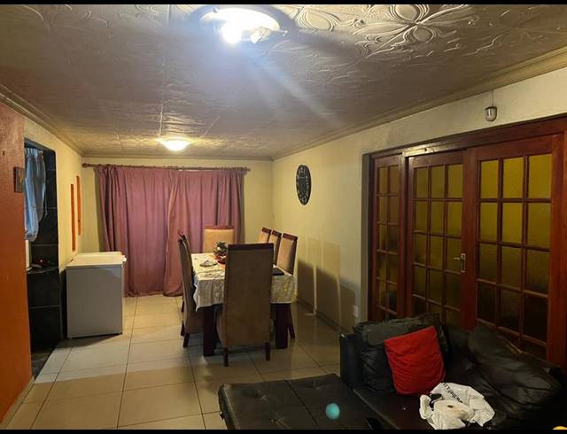 3 BEDROOM HOUSE FOR SALE IN DAWN PARK EXT
